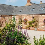 Little Lodge On The Yorkshire Wolds